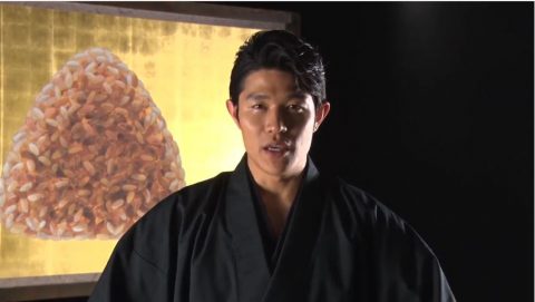 動画now 鈴木亮平 が出演する ニチレイフーズ 本格焼おにぎり のcm 登場 篇 とメイキング映像 動画now 鈴木亮平 が出演する ニチレイフーズ 本格焼おにぎり のcm 登場 篇 とメイキング映像